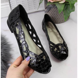 Svarta genombrutna ballerinas Jezzi skor för kvinnor 1