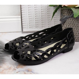 Svarta genombrutna ballerinas Jezzi skor för kvinnor 2