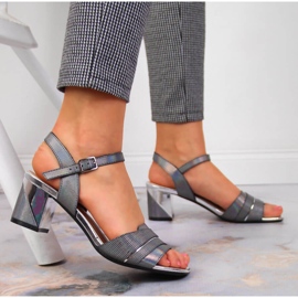 Damsandaler på postgrafit Sergio Leone mångfärgad 2