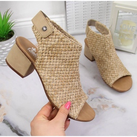 Beige flätade damsandaler Rieker 64670-60 1