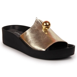 Damtofflor i skinn med guldprydnad T.Sokolski gyllene 2