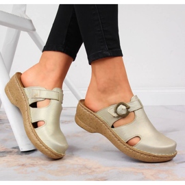 Lädertofflor med guldkil Łukbut 666 gyllene 1