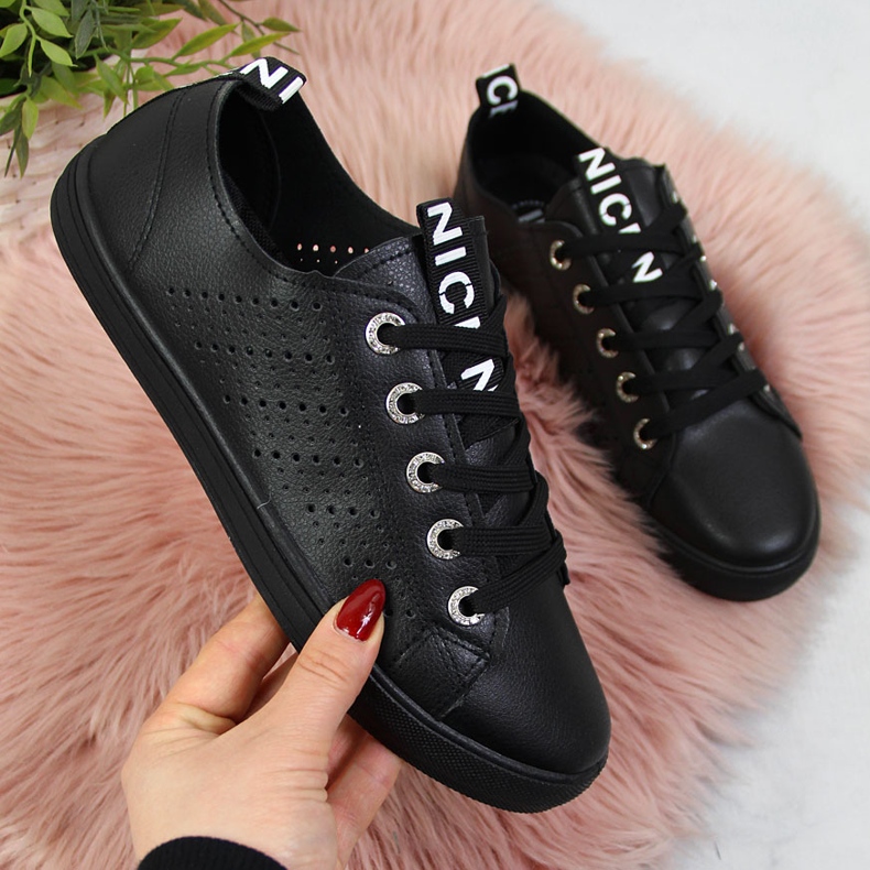 Damsneakers med eko läder svart Filippo 1