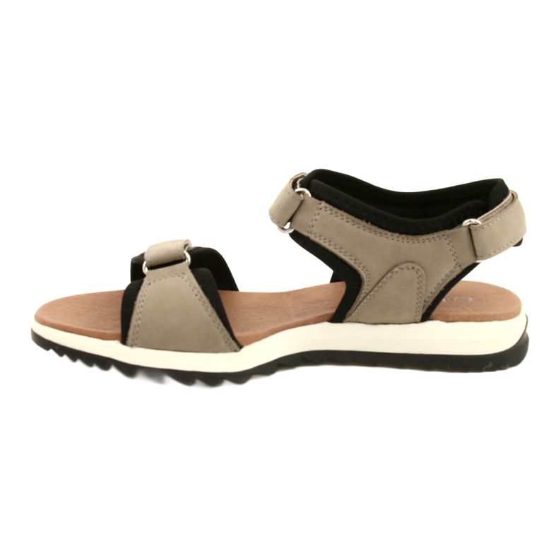 Bekväma sportsandaler Caprice 28711-28 334 Taupe Nubuc beige svart 1