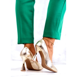 Lewski Shoes Fashionabla Läder Pumps Lewski Skor 3181 Golden gyllene 2