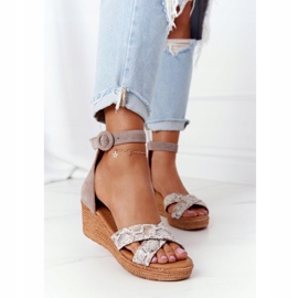 Mockaskinnsandaler Maciejka 04565-04 Beige-Gold 1