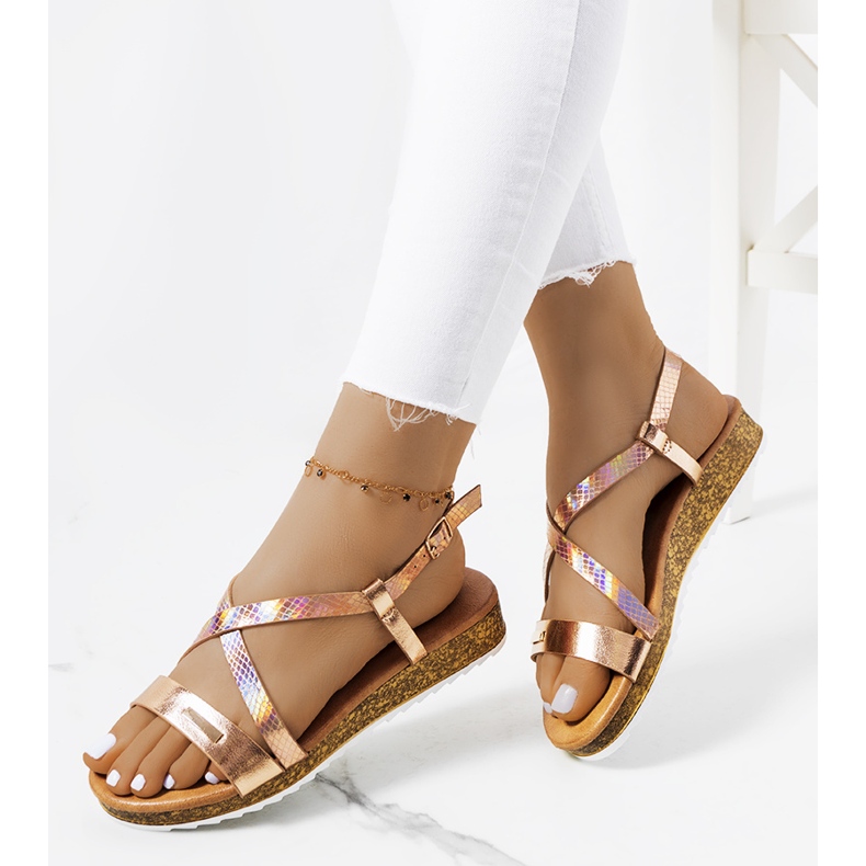 Verna rosa holografiska sandaler gyllene 1