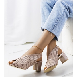 Rush rosa genombrutna sandaler gyllene 1