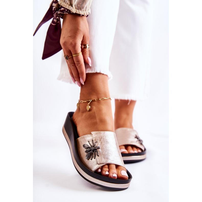 Vinceza Fashionabla kvinnors tofflor med gyllene Holle-dekoration 2