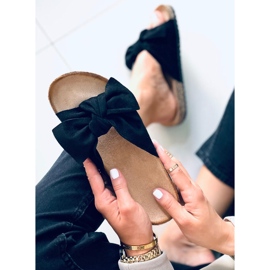 Korktofflor med lilasvart rosett 1