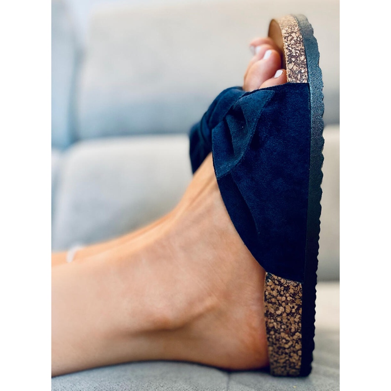 Korktofflor med Lilac DK.BLUE rosett blå 1