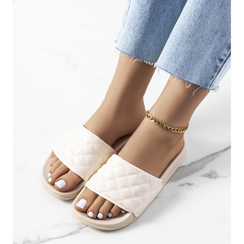 Kate beige quiltade tofflor 1