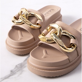 Beiga tofflor på Berloz-plattformen beige 1