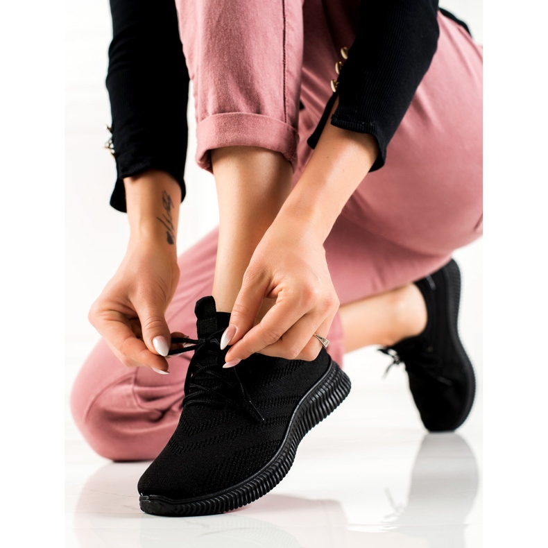 DK Bekväma sportskor svart 2