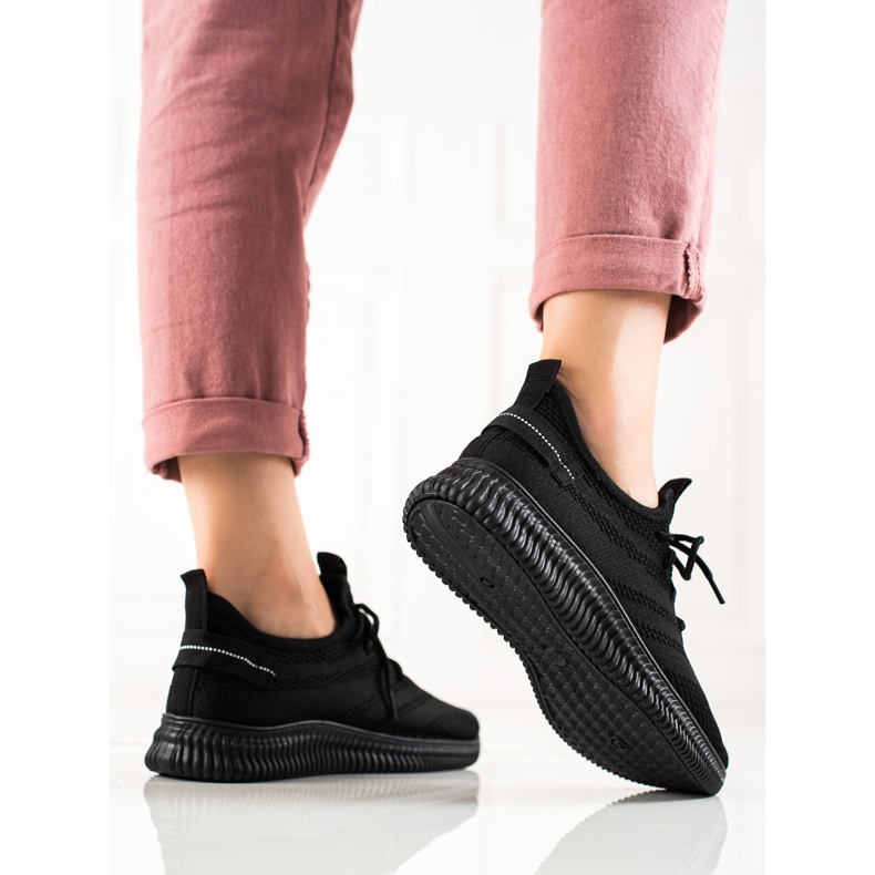 DK Bekväma sportskor svart 1