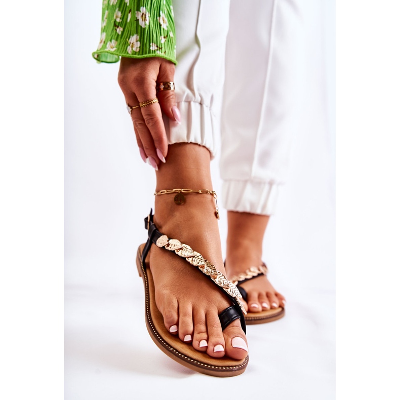 FJ1 Damsandaler Med Ornament På Bältet Svart Alamis 1