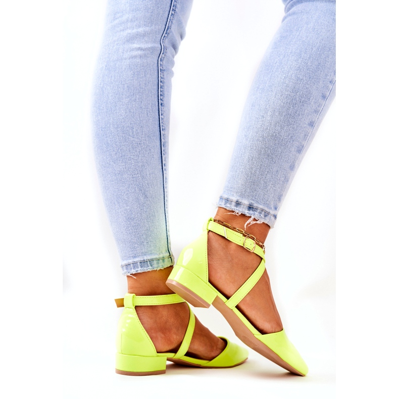 WS1 Patentpumpar på låga klackar Neongul Giovanna 4