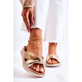 PE1 Bekväma lädertofflor för kvinnor Beige och guld Neyla gyllene 1