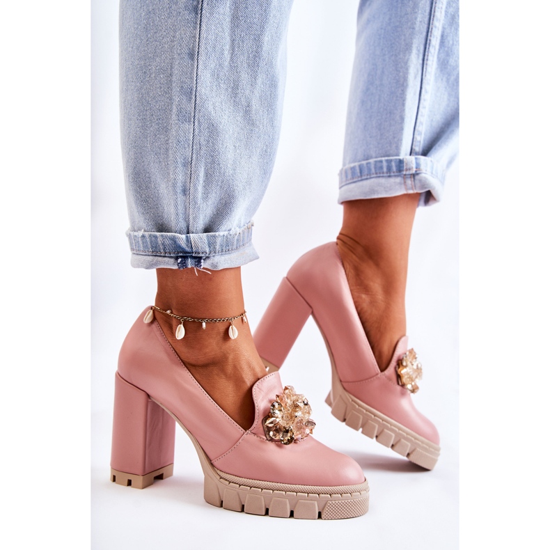 PA2 Eleganta pumps med dekorativ enfärgad rosa-beige caterine 2