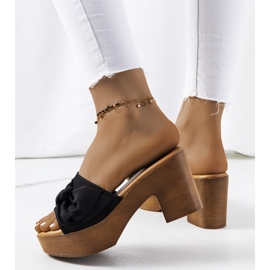 Svarta högklackade Sarthe tofflor 1