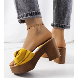 Gula Sarthe höga klackar 1