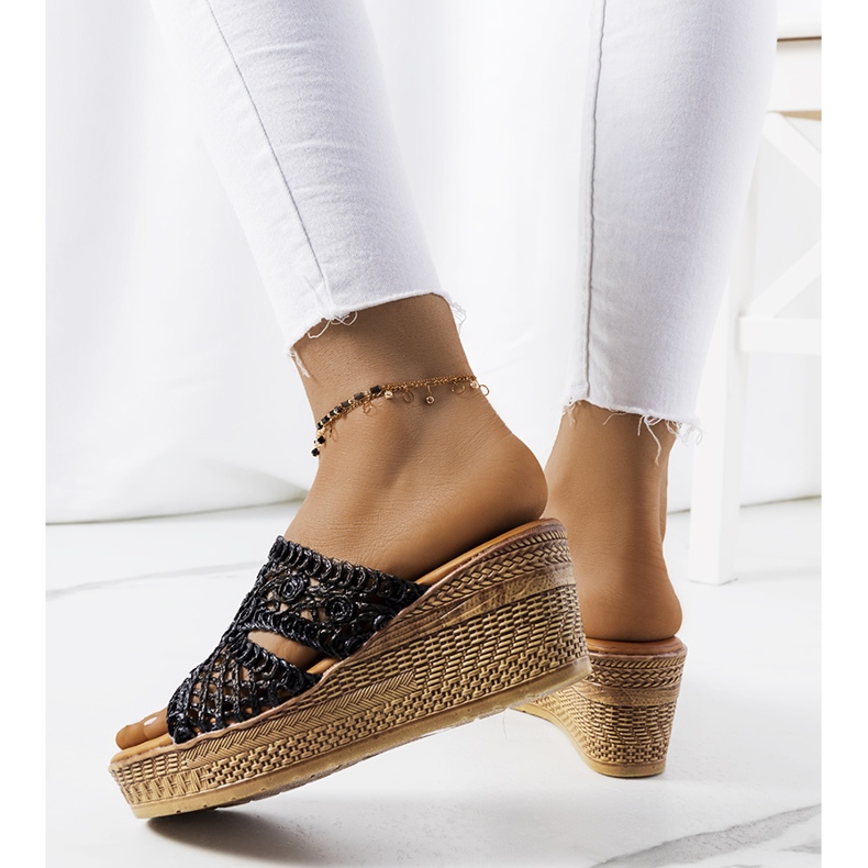 Svarta Clara kilklackar 1