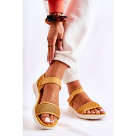 PE1 Bekväma sandaler för kvinnor med kardborre, gul Sidney 2