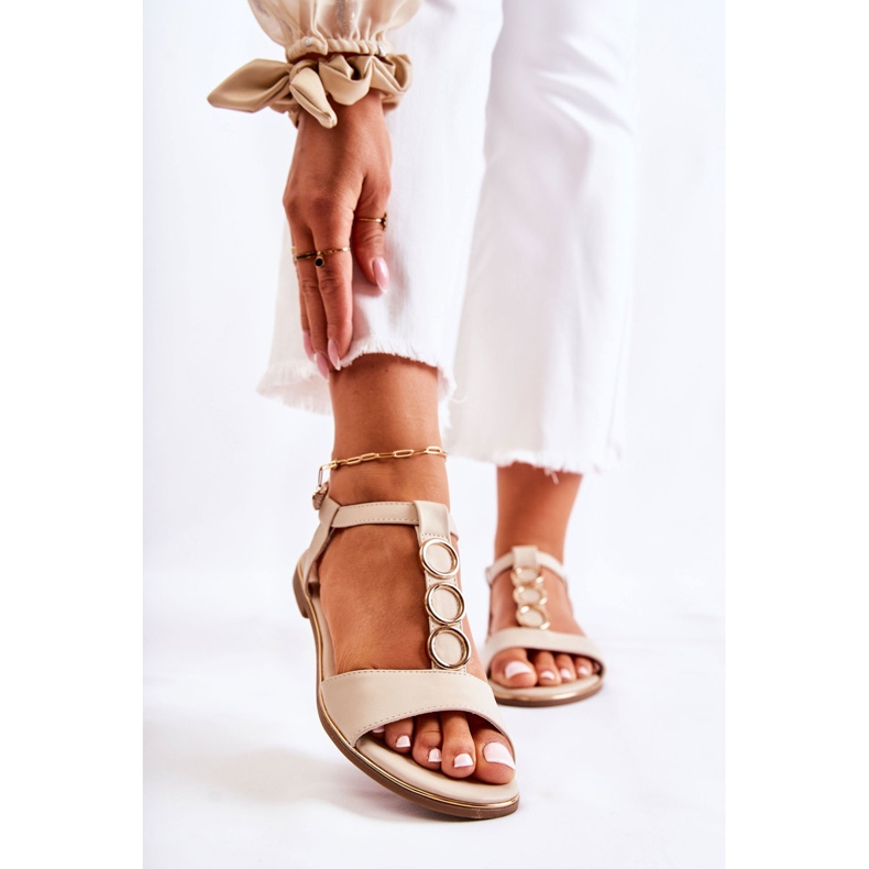 PE1 Klassiska sandaler för kvinnor med ett dekorativt skärp Beige Terina 1