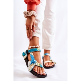 PM1 Damsandaler med grön Caprisa kardborreband vit 1