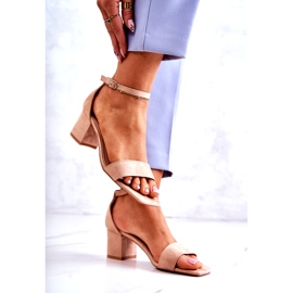 Vinceza Fashionabla mockasandaler på hög klack, beige 2