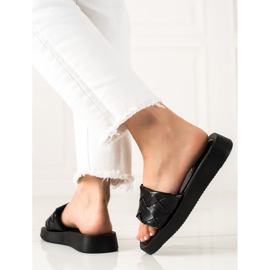 Small Swan Svarta tofflor 1