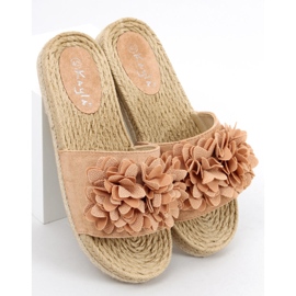 Blommig fiesta Primrose Camel tofflor beige 2