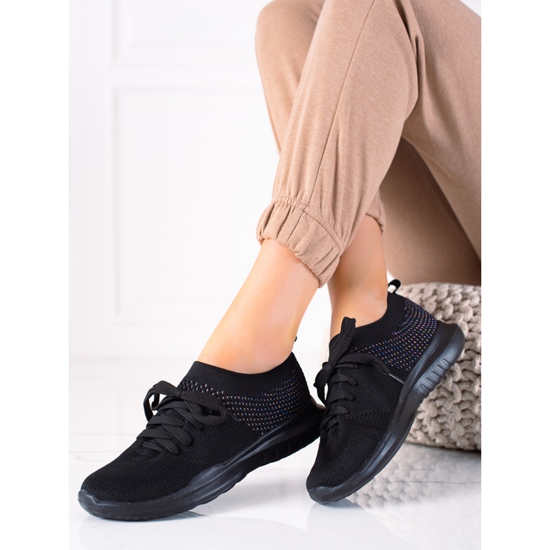 DK Svarta Sportskor 1