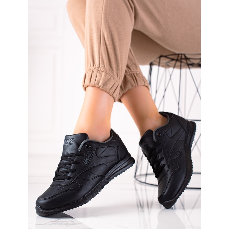 DK klassiska sportskor svart 1