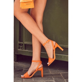 FJ1 Damsandaler på högklackat orange kamelia 1
