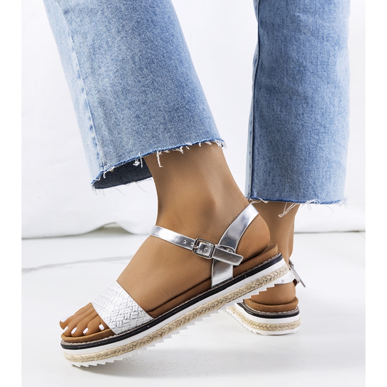 Silversandaler på en utsmyckad Acton-plattform silver- 1