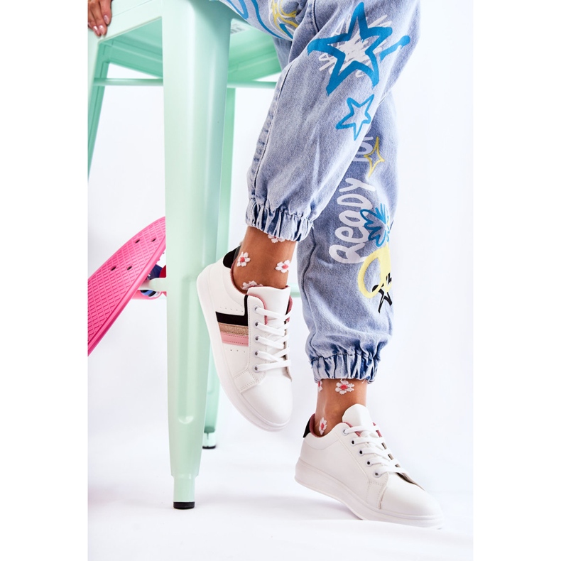 FK2 Damsportskor bundna i vitt Renesme svart rosa gyllene 1