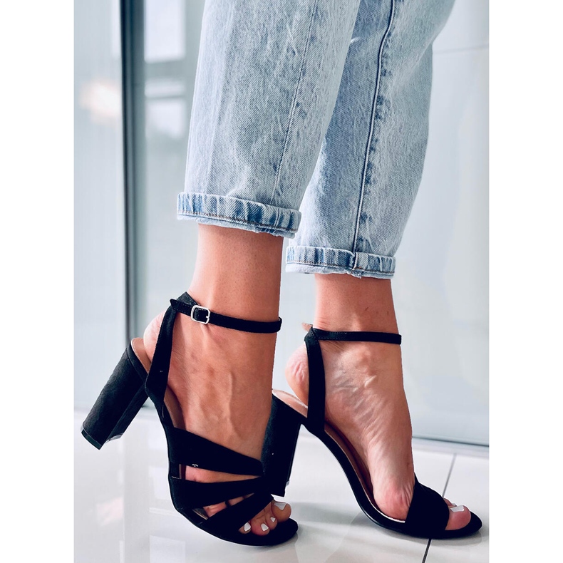 Leslie Svarta sandaler med klack 1