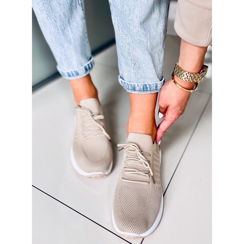 Lars D.BEIGE socksneakers 1