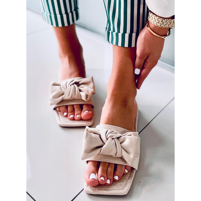 Nisha Beige fyrkantig sula slides 1
