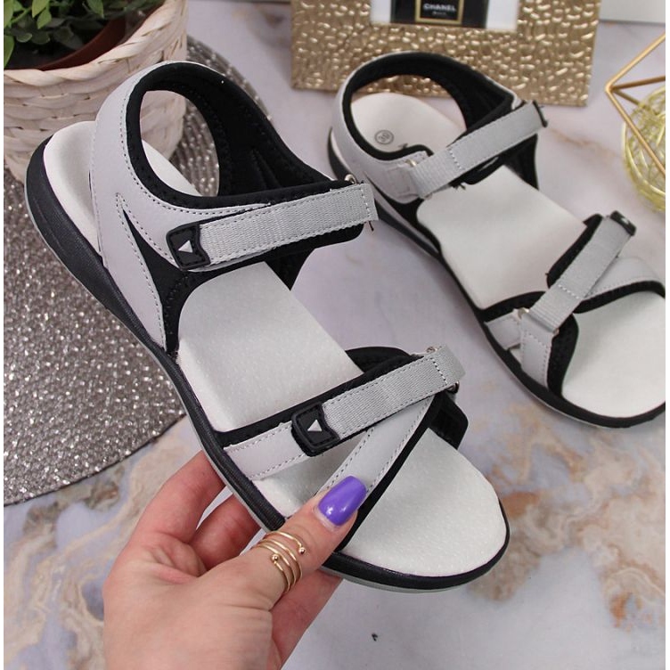 Grå kardborresportsandaler W American Club svart 1