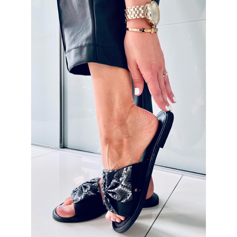 Vors Svarta tofflor dam 2