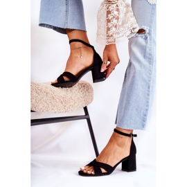 PS1 Klassiska damsandaler på en klack Svart Ester 2