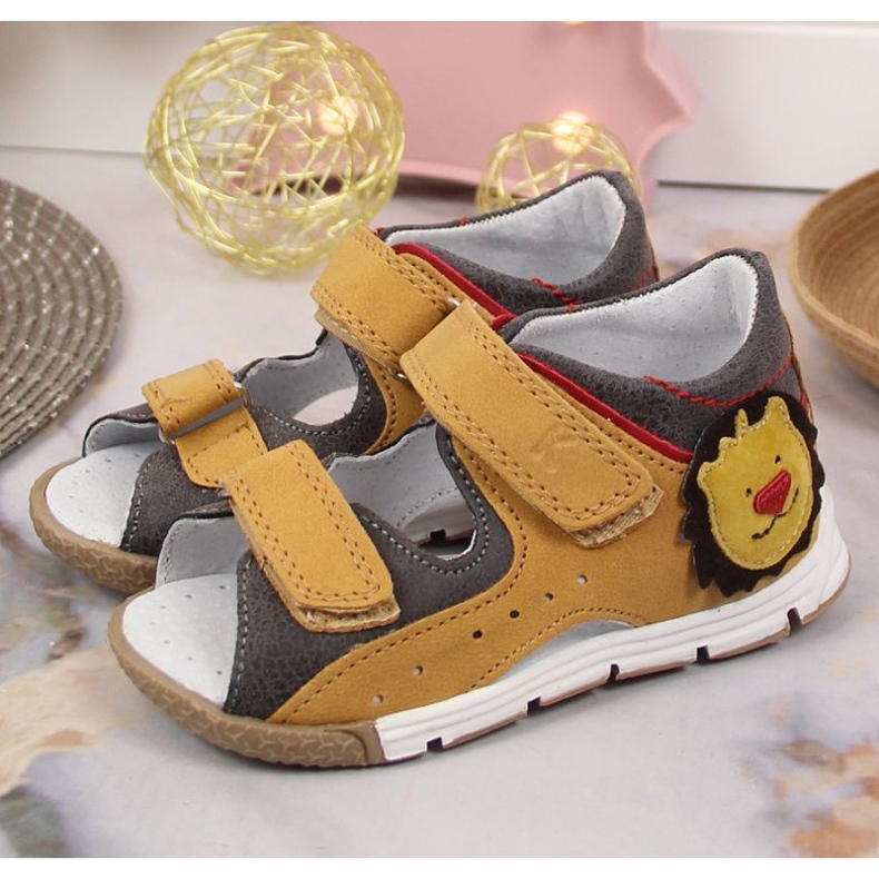 Kardborresandaler Kornecki Jr KOR6867 kamel brun 2