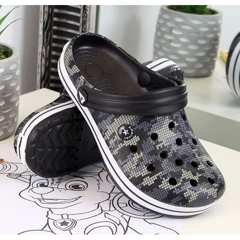 American Club Jr.AM445A svarta skumtofflor 1