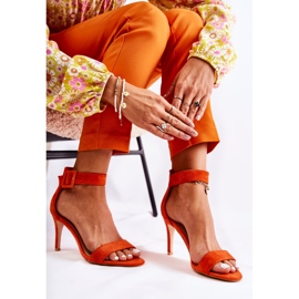 Damsandaler i mocka på en klack Orange Marconi 2