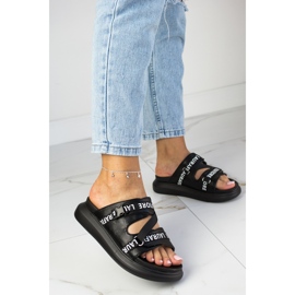 Svarta Laura La.Fi plattformstofflor 2