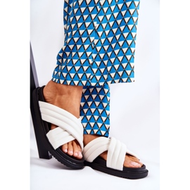 Klassiska kvinnors vita lädertofflor Daron 1