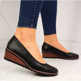 Svarta wedge pumps W Vinceza 2