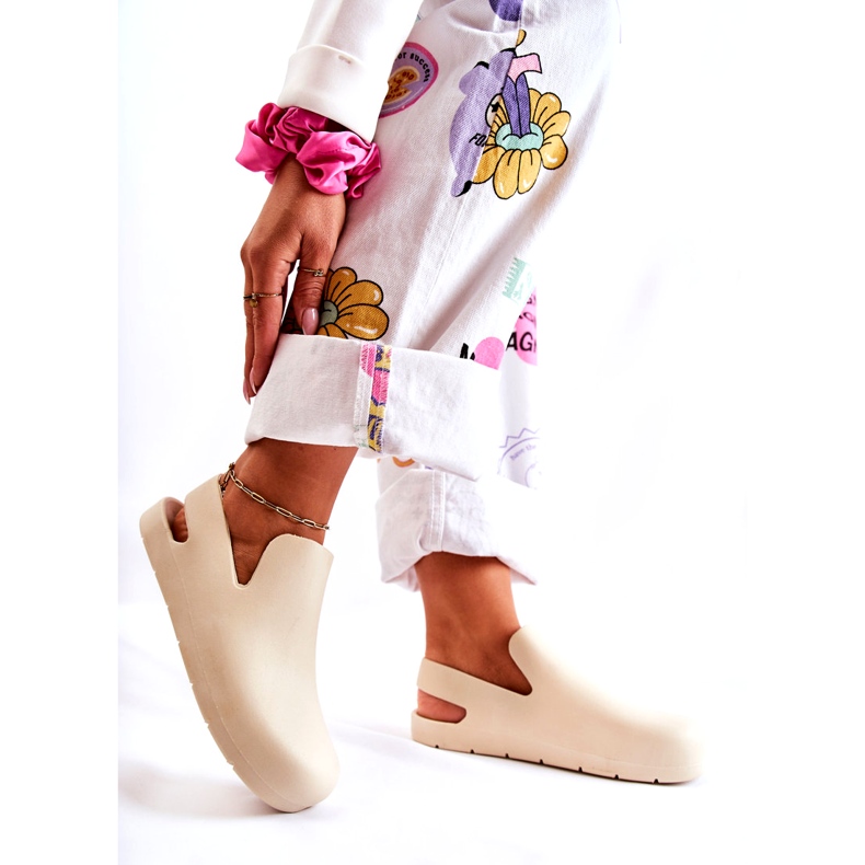 FS1 Fashionabla gummiträskor ljusbeige Meriko 4